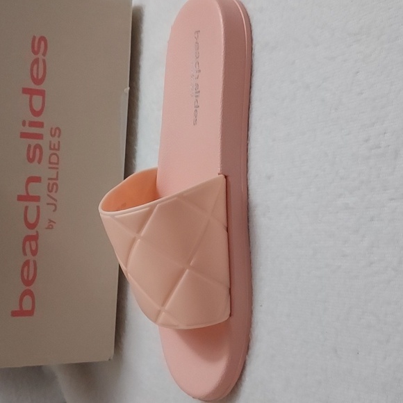 J Slides Beach Slides Fredo - Picture 9 of 12